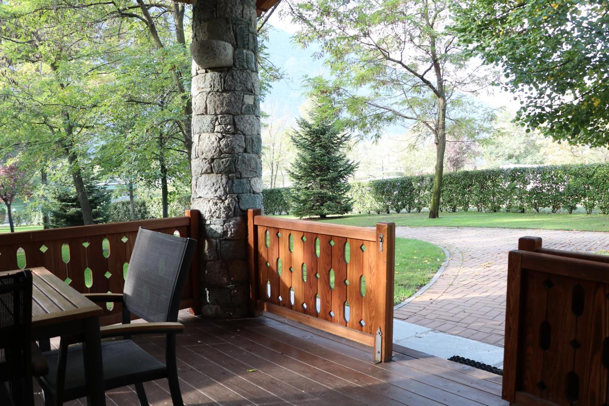 Lazy Bee Camping Village Aosta Exterior photo